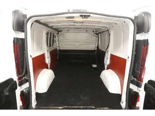 Opel Vivaro 1.6 CDTI L1H1 Airco Cruise Navigatie Parkeersensoren 3 Persoons Imperiaal Elektrpakket ActivLease financial lease