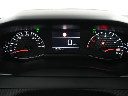 Peugeot 2008 1.2 PureTech Active Pack | Airco (automatisch) | Armsteun voor | Cruise control ActivLease financial lease