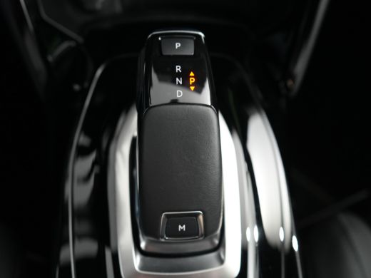 Peugeot 2008 1.2 PureTech GT Automaat | Achteruitrijcamera | Airco (automatisch) | Apple Carplay/Android Auto|... ActivLease financial lease