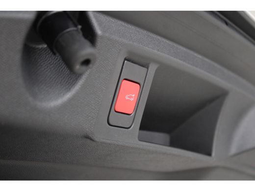 Peugeot 308 SW 1.2 Hybrid 136 e-DCS6 GT | 360 GRADEN CAMERA | NAVI | ELEKTRISCHE ACHTERKLEP | STUURVERWARMING... ActivLease financial lease