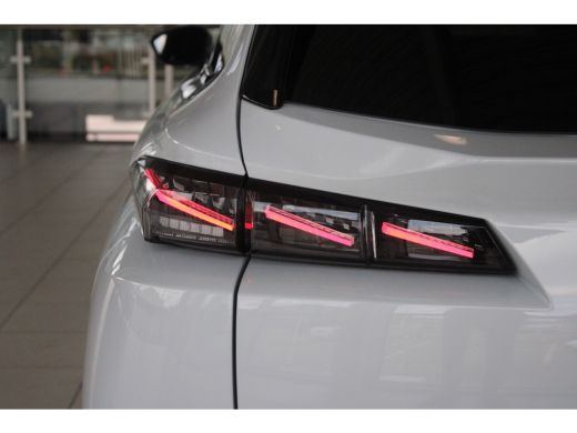 Peugeot 308 SW 1.2 Hybrid 136 e-DCS6 GT | 360 GRADEN CAMERA | NAVI | ELEKTRISCHE ACHTERKLEP | STUURVERWARMING... ActivLease financial lease