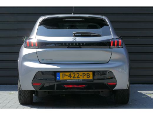 Peugeot e-208 EV 136PK 50KWH 5-DRS ALLURE PACK AUTOMAAT / NAVI / LED / PDC / 16"LMV / CAMERA / BLUETOOTH / CRUI... ActivLease financial lease