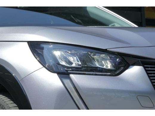 Peugeot e-208 EV 136PK 50KWH 5-DRS ALLURE PACK AUTOMAAT / NAVI / LED / PDC / 16"LMV / CAMERA / BLUETOOTH / CRUI... ActivLease financial lease