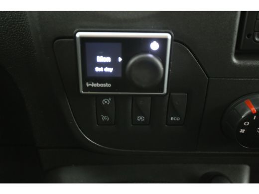 Renault Master T33 2.3 dCi L2H2 146PK Airco Camera Cruise Trekhaak Parkeersensoren Elektrpakket ActivLease financial lease