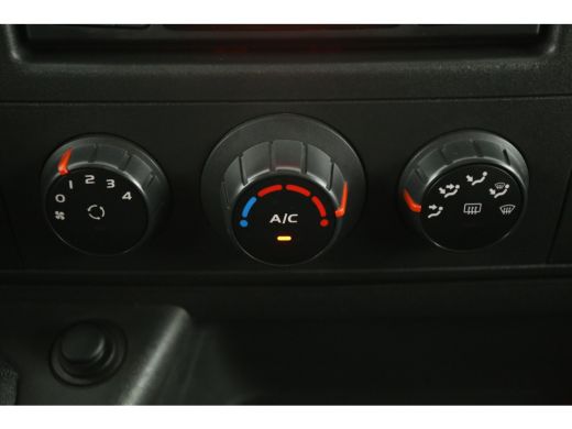 Renault Master T33 2.3 dCi L2H2 146PK Airco Camera Cruise Trekhaak Parkeersensoren Elektrpakket ActivLease financial lease