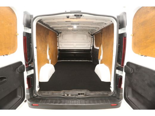 Renault Trafic 1.6 dCi T27 L1H1 Airco Cruise Navigatie 3 Persoons Parkeersensoren Elektrpakket ActivLease financial lease