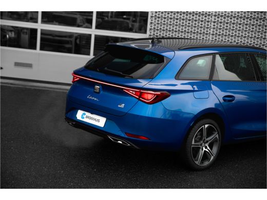 Seat Leon FR Business - eHybrid | Achteruitrijcamera | Automatisch dimmende binnenspiegel | Dakhemel uitgev... ActivLease financial lease
