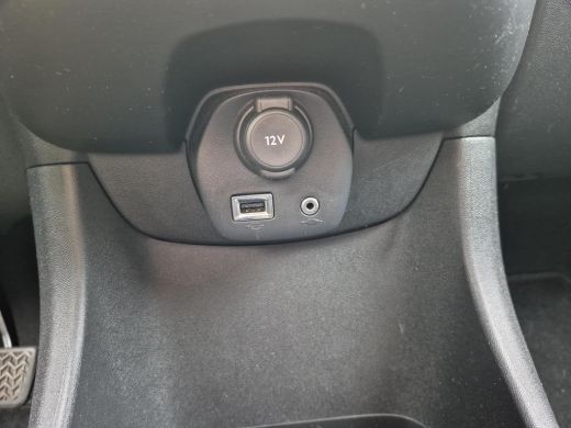 Toyota Aygo 1.0 VVT-i x-fun | 5 deurs | Airconditioning | Bluetooth | Dealer onderhouden | ActivLease financial lease