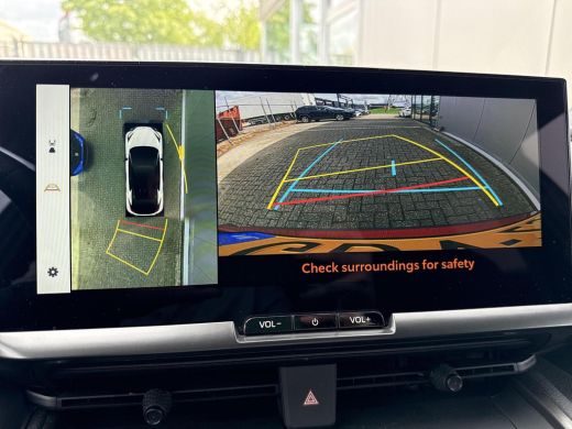 Toyota C-HR 1.8 Hybrid 140 First Edition **NAVIGATIE/ 360 CAMERA/ DODEHOEK DETECTIE/ 36 MAANDEN GARANTIE** ActivLease financial lease