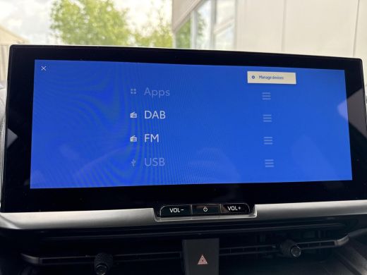 Toyota C-HR 1.8 Hybrid 140 First Edition **NAVIGATIE/ 360 CAMERA/ DODEHOEK DETECTIE/ 36 MAANDEN GARANTIE** ActivLease financial lease