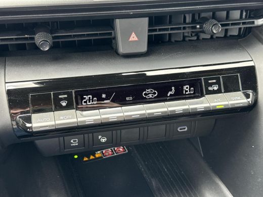 Toyota C-HR 1.8 Hybrid 140 First Edition **NAVIGATIE/ 360 CAMERA/ DODEHOEK DETECTIE/ 36 MAANDEN GARANTIE** ActivLease financial lease