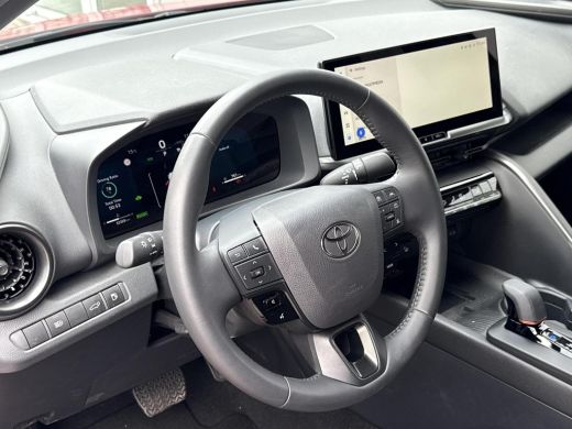 Toyota C-HR 1.8 Hybrid 140 First Edition **NAVIGATIE/ 360 CAMERA/ DODEHOEK DETECTIE/ 36 MAANDEN GARANTIE** ActivLease financial lease
