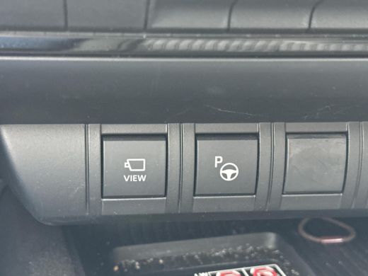 Toyota C-HR 1.8 Hybrid 140 First Edition **NAVIGATIE/ 360 CAMERA/ DODEHOEK DETECTIE/ 36 MAANDEN GARANTIE** ActivLease financial lease