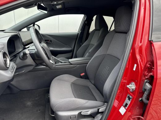 Toyota C-HR 1.8 Hybrid 140 First Edition **NAVIGATIE/ 360 CAMERA/ DODEHOEK DETECTIE/ 36 MAANDEN GARANTIE** ActivLease financial lease