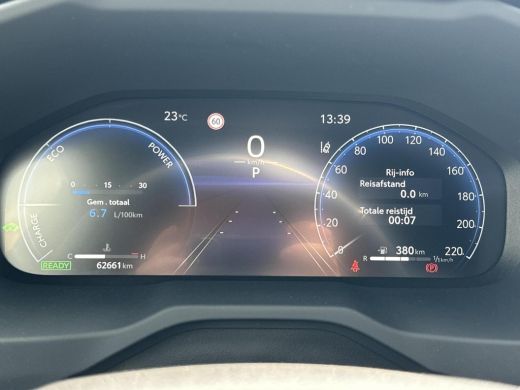 Toyota RAV4 2.5 Hybrid AWD Bi-Tone ActivLease financial lease