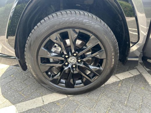 Toyota RAV4 2.5 Hybrid AWD Bi-Tone ActivLease financial lease