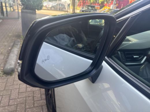 Toyota RAV4 2.5 Hybrid AWD GR SPORT PLUS | 06-10141018 Voor meer informatie ActivLease financial lease