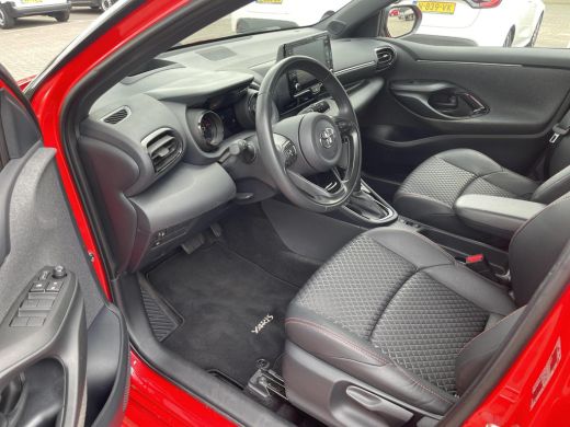 Toyota Yaris 1.5 Hybrid Launch Edition ActivLease financial lease