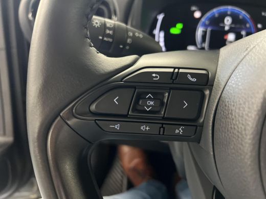 Toyota Yaris Cross 1.5 Hybrid Dynamic ActivLease financial lease