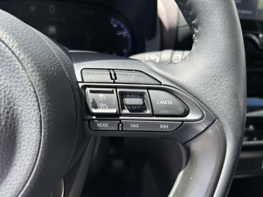 Toyota Yaris Cross 1.5 Hybrid Executive Bi-tone ActivLease financial lease