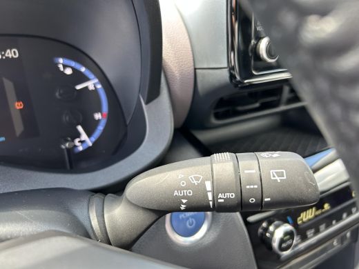 Toyota Yaris Cross 1.5 Hybrid Executive Bi-tone ActivLease financial lease