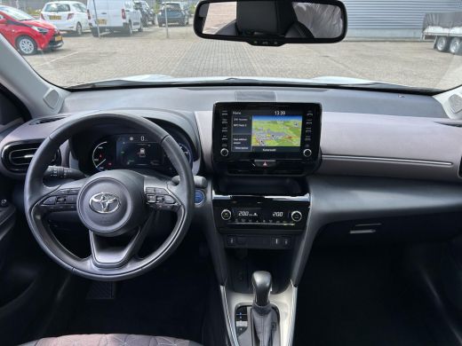 Toyota Yaris Cross 1.5 Hybrid Executive Bi-tone ActivLease financial lease