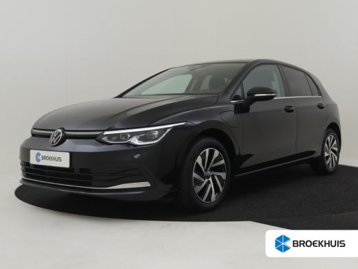 Volkswagen Golf 204pk |  Dodehoekdetectie | Elektrische bestuurdersstoel met geheugen | Dodehoekdetectie | Naviga...
