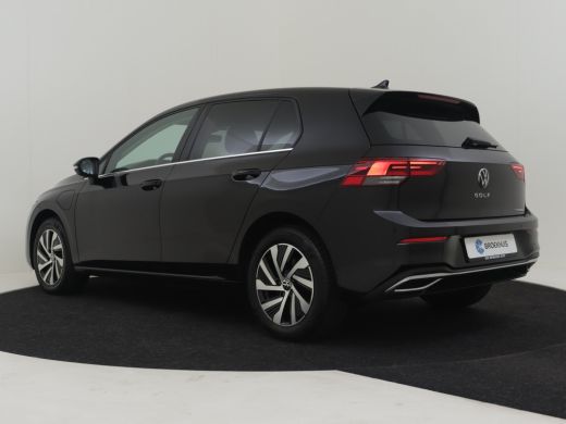 Volkswagen Golf 204pk |  Dodehoekdetectie | Elektrische bestuurdersstoel met geheugen | Dodehoekdetectie | Naviga... ActivLease financial lease