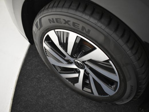 Volkswagen Golf 204pk |  Dodehoekdetectie | Elektrische bestuurdersstoel met geheugen | Dodehoekdetectie | Naviga... ActivLease financial lease