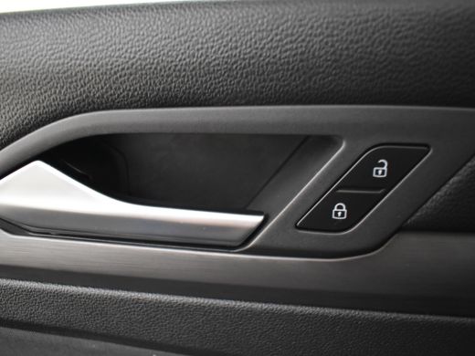 Volkswagen Golf 204pk |  Dodehoekdetectie | Elektrische bestuurdersstoel met geheugen | Dodehoekdetectie | Naviga... ActivLease financial lease