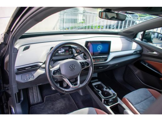 Volkswagen ID.4 First 77 kWh -ACC- A camara-Trekhaak- ActivLease financial lease