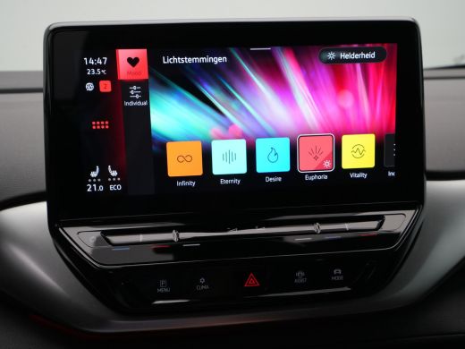 Volkswagen ID.4 First 77 kWh 204pk Navigatie Camera Stoelverwarming Acc 306 ActivLease financial lease