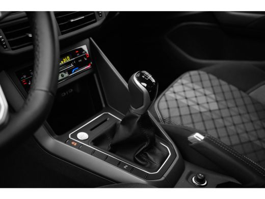 Volkswagen Polo R-Line Business | 'App-Connect' draadloze smartphone integratie | Achterlichten LED, luxe uitgevo... ActivLease financial lease