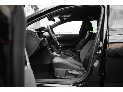 Volkswagen Polo R-Line Business | 'App-Connect' draadloze smartphone integratie | Achterlichten LED, luxe uitgevo... ActivLease financial lease