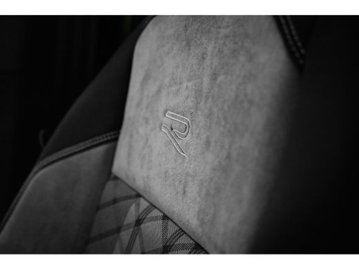 Volkswagen Polo R-Line Business | 'App-Connect' draadloze smartphone integratie | Achterlichten LED, luxe uitgevo... ActivLease financial lease