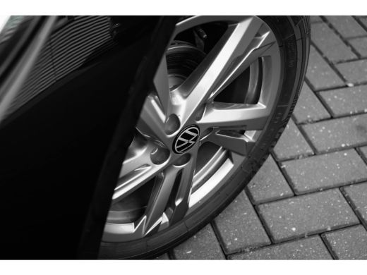 Volkswagen Polo R-Line Business | 'App-Connect' draadloze smartphone integratie | Achterlichten LED, luxe uitgevo... ActivLease financial lease