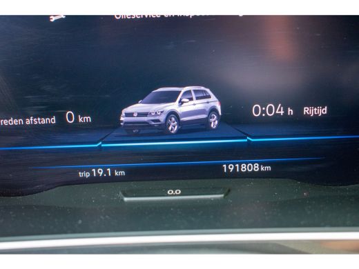 Volkswagen Tiguan 1.4 TSI Highline R-line -ACC-Navi-Led-Trekhaak- ActivLease financial lease