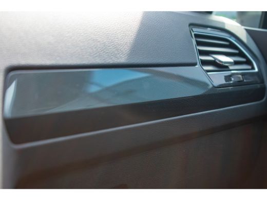 Volkswagen Tiguan 1.4 TSI Highline R-line -ACC-Navi-Led-Trekhaak- ActivLease financial lease