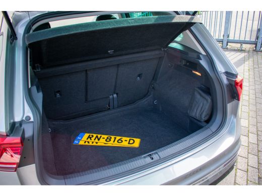 Volkswagen Tiguan 1.4 TSI Highline R-line -ACC-Navi-Led-Trekhaak- ActivLease financial lease