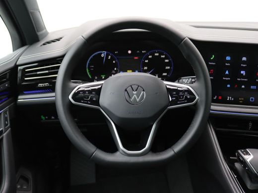 Volkswagen Touareg 3.0 TSi eHybrid 4MOTION Elegance 381PK DSG 360 gr. camera, head-up, trekhaak, leder, stoelventila... ActivLease financial lease