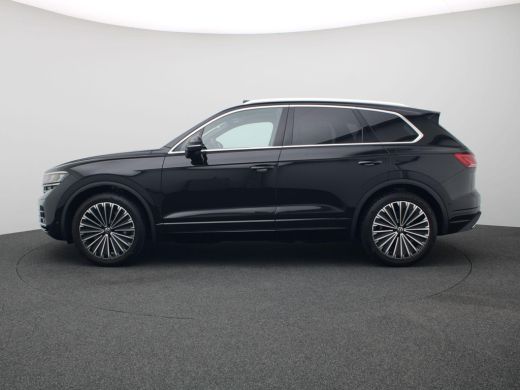 Volkswagen Touareg 3.0 TSi eHybrid 4MOTION Elegance 381PK DSG 360 gr. camera, head-up, trekhaak, leder, stoelventila... ActivLease financial lease