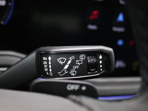 Volkswagen Touareg 3.0 TSi eHybrid 4MOTION Elegance 381PK DSG 360 gr. camera, head-up, trekhaak, leder, stoelventila... ActivLease financial lease