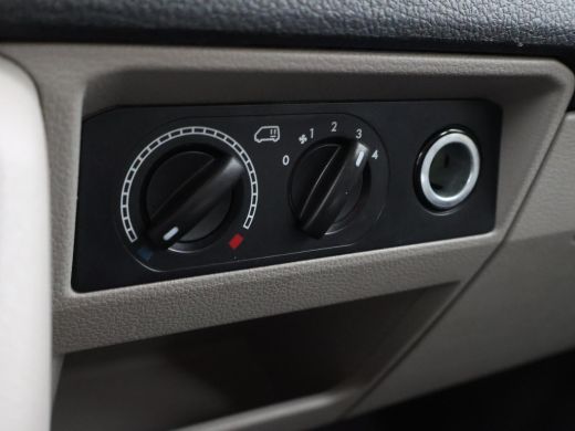 Volkswagen Transporter 2.0 150 PK TSI CNG AARDGAS *EXCL. BTW!* 9-PERSOONS + AIRCO ActivLease financial lease
