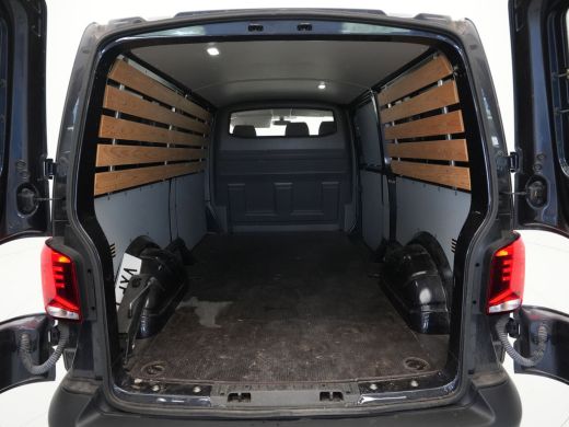 Volkswagen Transporter 2.0 TDI 110pk L2H1 28 Comfortline Navi via App Pdc Cruise Airco ActivLease financial lease