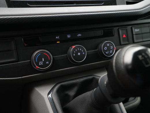 Volkswagen Transporter 2.0 TDI 110pk L2H1 28 Comfortline Navi via App Pdc Cruise Airco ActivLease financial lease