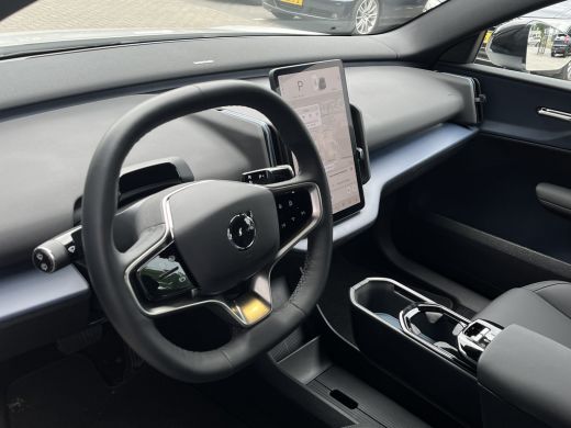 Volvo  EX30 Single M. Extended Range P | 11 kW lader | Achteropkomend verkeer waarschuwing | Achteruitrijcamera ActivLease financial lease