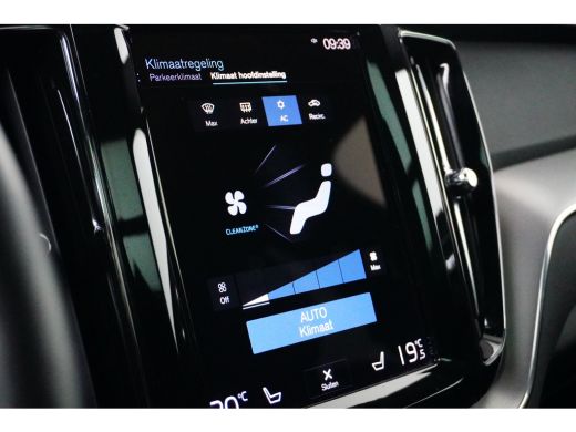 Volvo  XC60 2.0 Recharge T8 AWD R-Design ActivLease financial lease