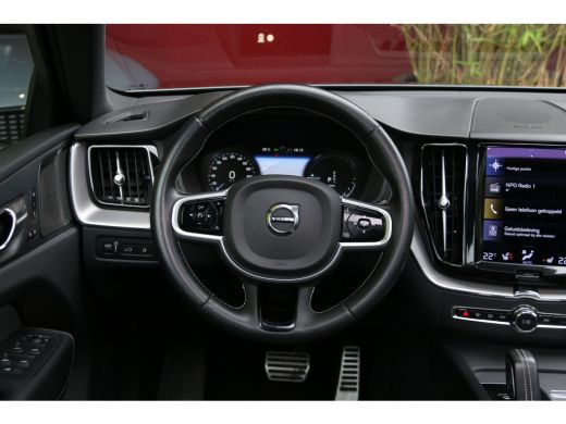 Volvo  XC60 2.0 T8 AWD Polestar Engineered | Panoramadak | Harman/Kardon | Pilot Assist | Trekhaak | 360 Came... ActivLease financial lease