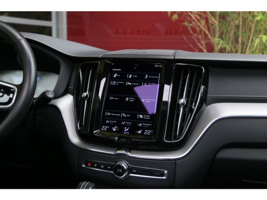 Volvo  XC60 2.0 T8 AWD Polestar Engineered | Panoramadak | Harman/Kardon | Pilot Assist | Trekhaak | 360 Came... ActivLease financial lease