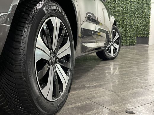 Volvo  XC60 T6 AWD Recharge Plus Dark | Trekhaak | 360° Camera | All Season banden | Adaptieve Cruise Control... ActivLease financial lease
